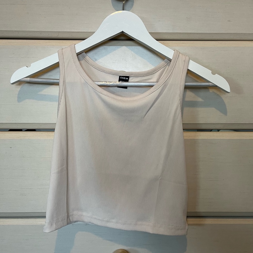 SHEIN staple top
